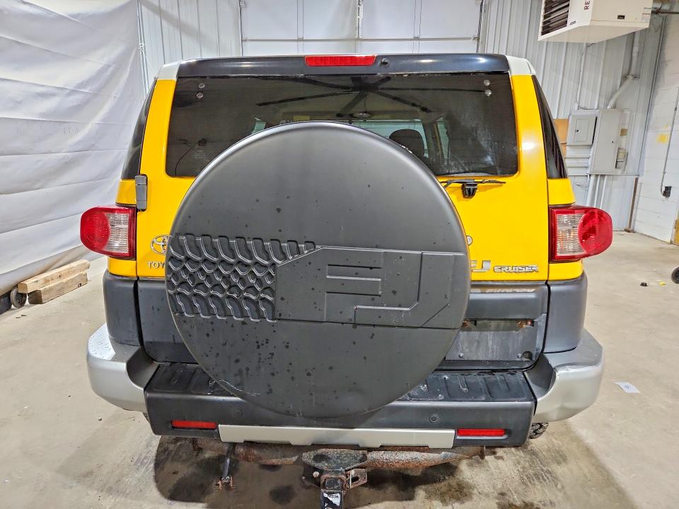 2008 Toyota Fj cruiser VIN JTEBU11F08K017897 COPART salvage auction — MECHANICAL, NH - CERTIFICATE OF TITLE, sold $2,450 on 2026-07-09 (photo 6)