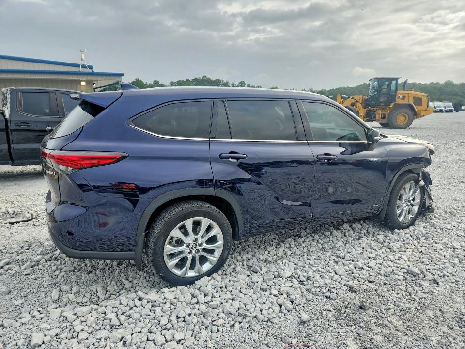 2021 Toyota Highlander VIN 5TDDBRCH0MS528075 COPART salvage auction — FRONT END, GA - CERT OF TITLE-SALVAGE, sold $21,800 on 2026-08-25 (photo 3)
