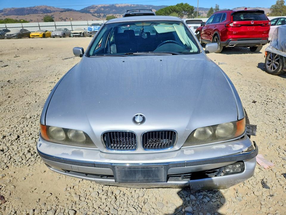 1999 BMW 5 series VIN WBADM6337XBY32073 COPART salvage auction — UNDERCARRIAGE, CA - SALVAGE CERTIFICATE, sold $425 on 2026-08-11 (photo 5)