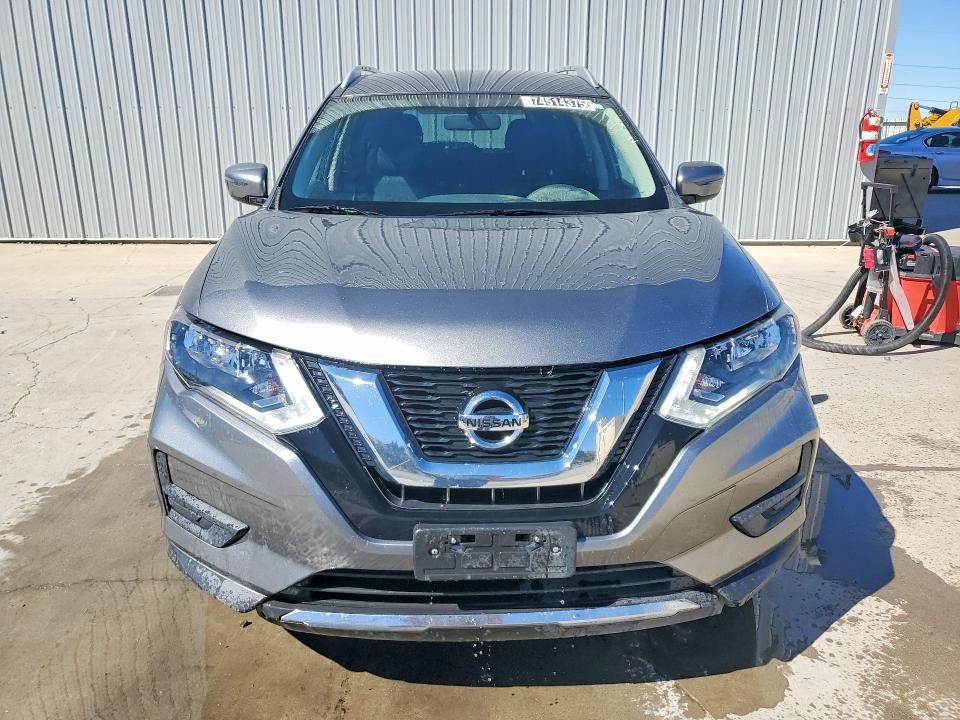 2017 Nissan Rogue VIN KNMAT2MV8HP541961 COPART salvage auction — MINOR DENT/SCRATCHES, Nv - Certificate Of Title, sold $4,000 on 2026-07-30 (photo 5)