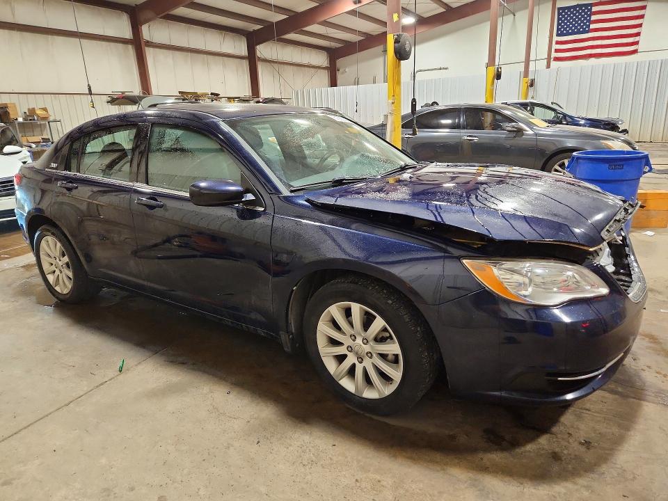 2013 Chrysler 200 VIN 1C3CCBBG0DN569437 COPART salvage auction — FRONT END, PA - CERTIFICATE OF SALVAGE, sold $400 on 2026-07-31 (photo 4)