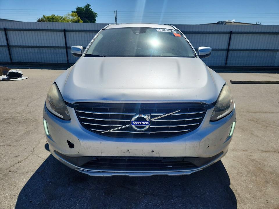 2017 Volvo Xc60 VIN YV440MRU4H2001907 COPART salvage auction — SIDE, CA - SALVAGE CERTIFICATE, sold $1,150 on 2026-08-04 (photo 5)