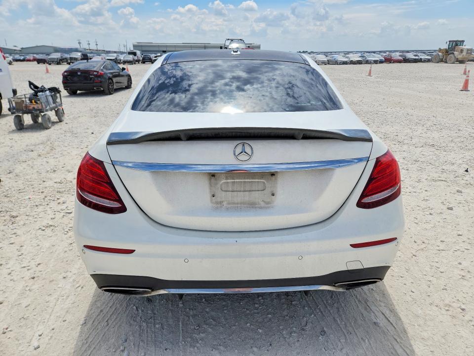 2017 Mercedes-benz E-klasse VIN WDDZF4JB3HA171558 COPART salvage auction — WATER/FLOOD, Tx - Salvage Title-Flood Damage, sold $4,050 on 2026-08-20 (photo 6)