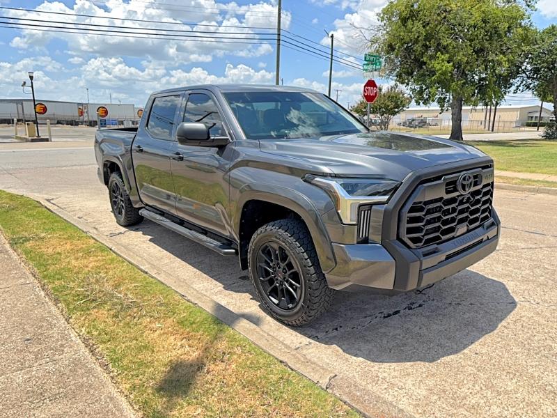 2026 Toyota Tundra VIN 5TFKB5AB4TX052680 COPART salvage auction — NORMAL WEAR, TX - CERT OF TITLE-REBUILT SALVAGE (P), sold $31,000 on 2026-07-30 (photo 1)