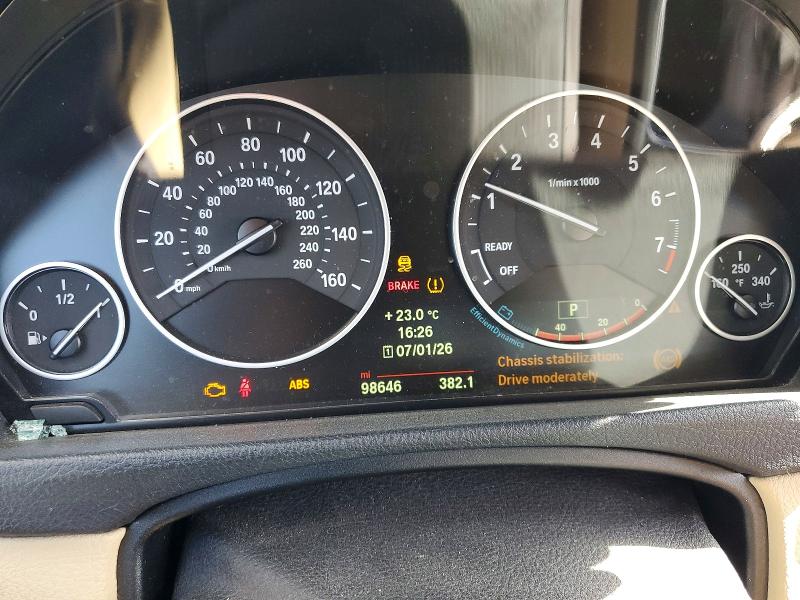 2014 BMW 3er VIN WBA3C1C5XEK109589 COPART salvage auction — FRONT END, Mt - Dis/Dlr/Exp Only Clean Title, sold $350 on 2026-07-28 (photo 9)