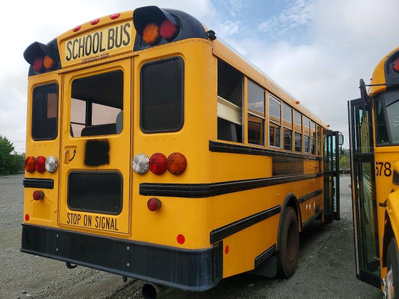 2015 Ic VIN 4DRBUAAPXFB643494 COPART salvage auction — MINOR DENT/SCRATCHES, Md - Certificate Of Title, sold $1,600 on 2026-09-04 (photo 4)