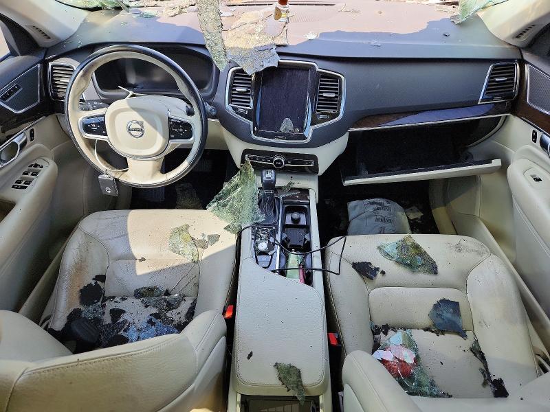 2017 Volvo Xc90 VIN YV4A22PK8H1163774 COPART salvage auction — BURN, TN - NON-REPAIRABLE CERTIFICATE, sold $900 on 2026-08-18 (photo 8)