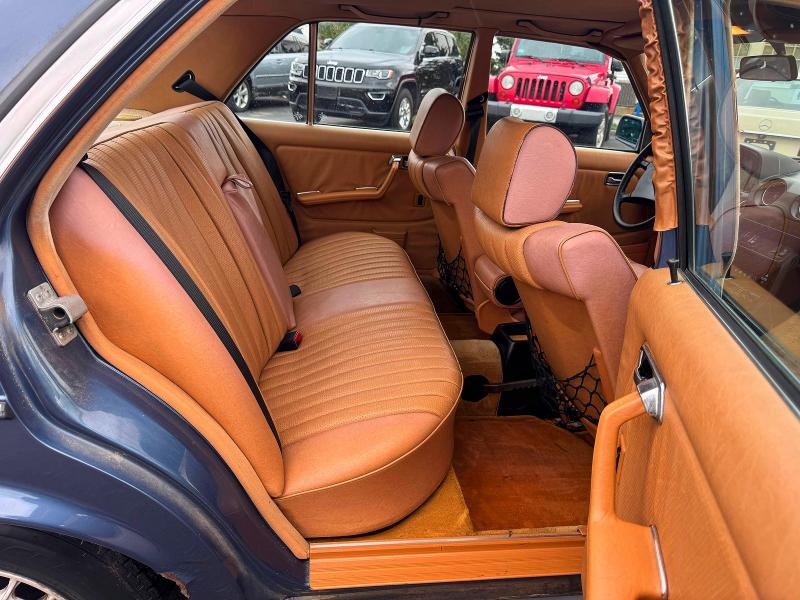 1984 Mercedes-benz 300 VIN WDBAB33A9EA038539 COPART salvage auction — NORMAL WEAR, MA - CERTIFICATE OF TITLE (P), sold $1,150 on 2026-07-29 (photo 6)