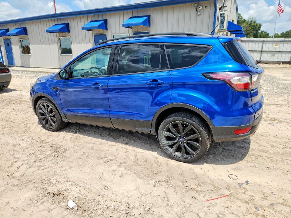 2017 Ford Escape VIN 1FMCU0GD6HUF11304 COPART salvage auction — MINOR DENT/SCRATCHES, Fl - Certificate Of Title, sold $1,050 on 2026-07-31 (photo 2)