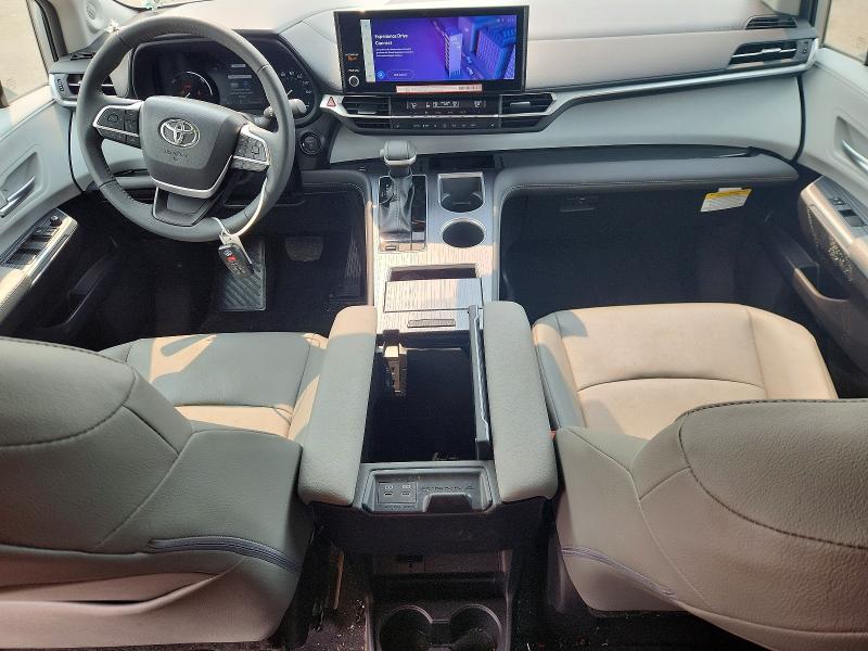 2025 Toyota Sienna VIN 5TDJSKFC4SS182037 COPART salvage auction — REAR END, Ny - Mv-907A Salvage Certificate, sold $20,400 on 2026-08-21 (photo 8)