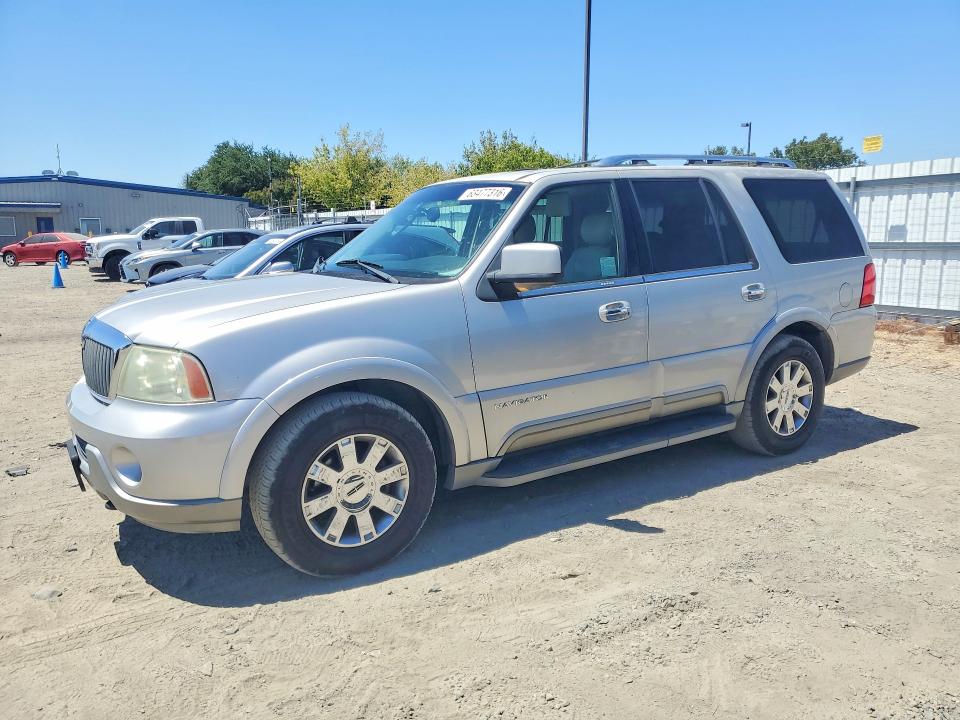 2003 Lincoln Navigator VIN 5LMFU28R63LJ00662 COPART salvage auction — NORMAL WEAR, CA - DIS/DLR/EXP ONLY CLEAN TITLE (P), sold $500 on 2026-09-15 (photo 1)
