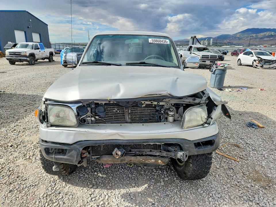 2001 Toyota Tacoma VIN 5TEHN72N21Z767002 COPART salvage auction — FRONT END, UT - SALVAGE CERTIFICATE, sold $2,200 on 2026-07-24 (photo 5)