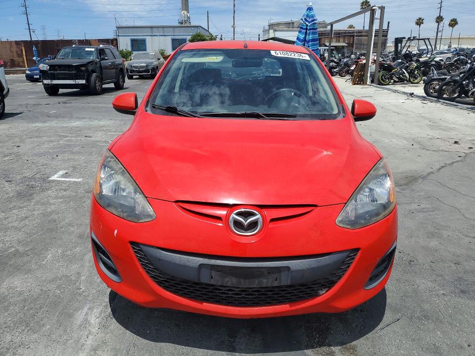 2014 Mazda 2 VIN JM1DE1KZ2E0173532 COPART salvage auction — REAR END, Ca - Salvage Certificate, sold $1,100 on 2026-07-31 (photo 5)