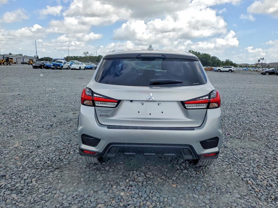 2025 Mitsubishi Outlander VIN JA4ARUAU0SU015395 COPART salvage auction — FRONT END, FL - CERTIFICATE OF TITLE, sold $8,100 on 2026-07-28 (photo 6)