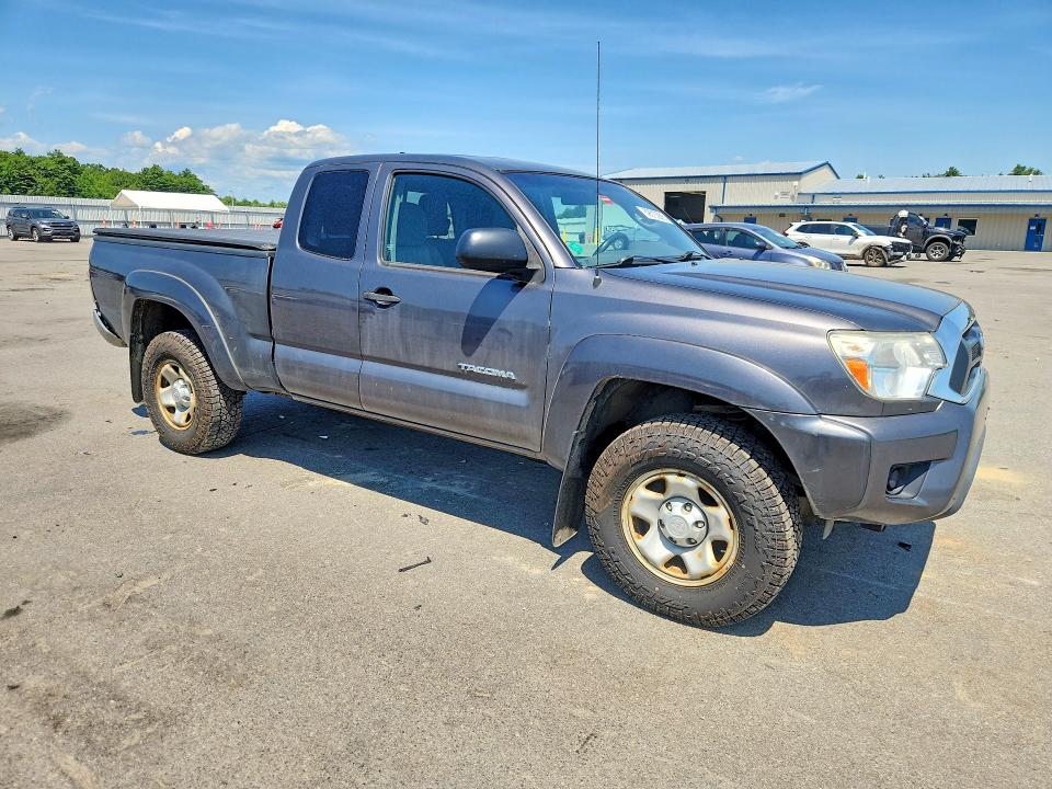 2014 Toyota Tacoma VIN 5TFUX4ENXEX028914 COPART salvage auction — REAR END, Me - Cert Of Title-Salvage Collisio, sold $200 on 2026-07-29 (photo 4)