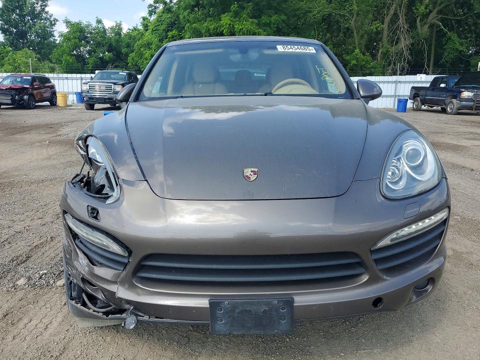 2011 Porsche Cayenne VIN WP1AB2A28BLA45231 COPART salvage auction — FRONT END, On - Permit No Brand - Unfit, sold $1,050 on 2026-08-18 (photo 5)