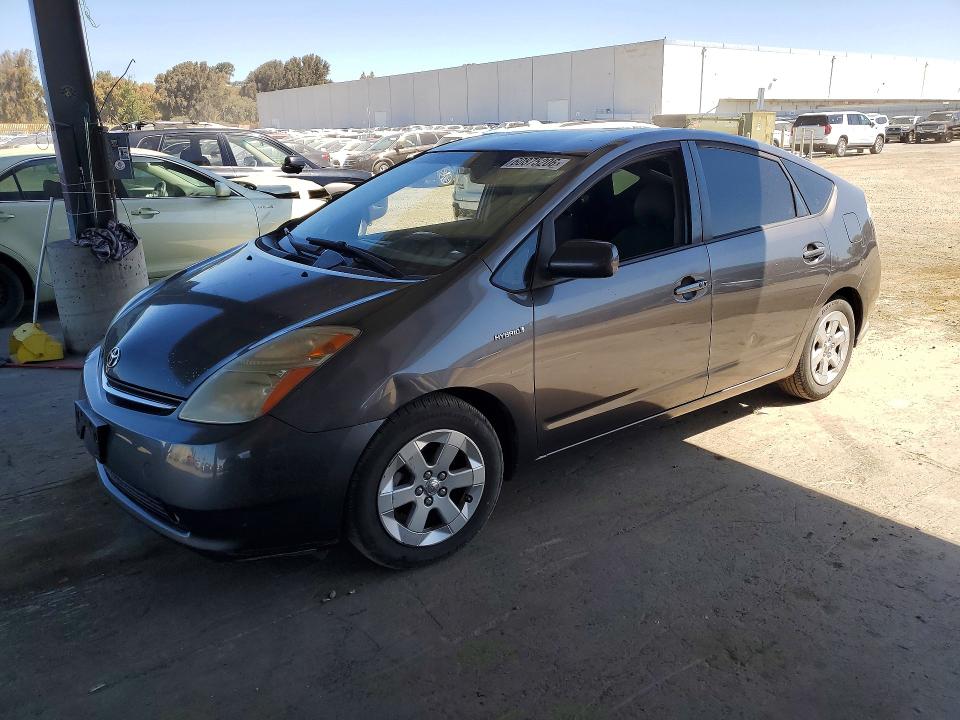 2007 Toyota Prius VIN JTDKB20U073225772 COPART salvage auction — VANDALISM, CA - SALVAGE CERTIFICATE, sold $15 on 2026-07-21 (photo 1)