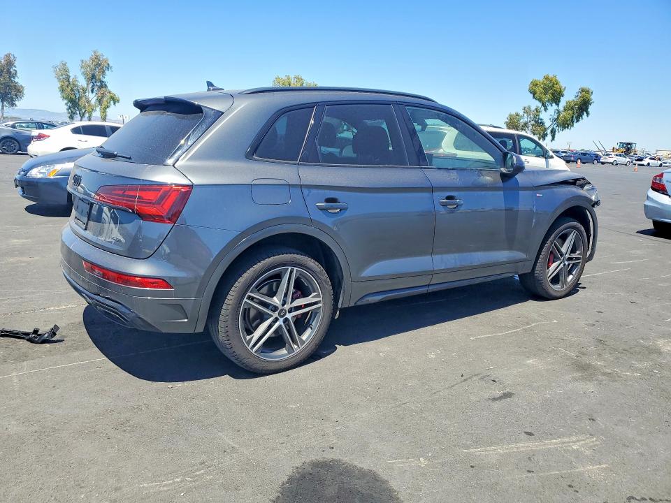 2024 Audi Q5 VIN WA1E2AFY0R2078678 COPART salvage auction — FRONT END, Ca - Salvage Certificate, sold $19,100 on 2026-08-19 (photo 3)