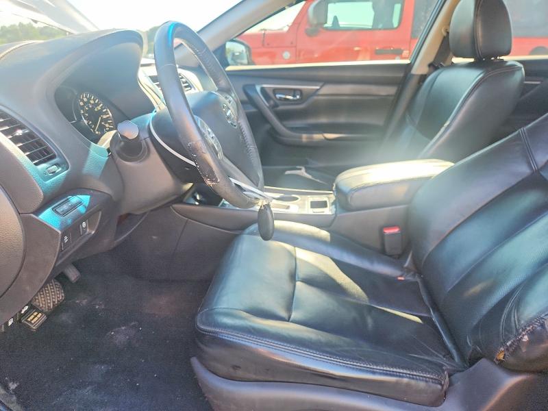 2017 Nissan Altima VIN 1N4AL3AP3HC273233 COPART salvage auction — MINOR DENT/SCRATCHES, Salvage Title, sold $575 on 2026-07-31 (photo 7)