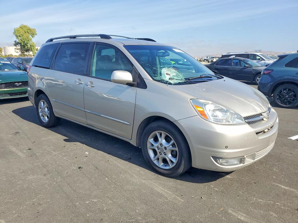 2004 Toyota Sienna VIN 5TDBA22CX4S018310 COPART salvage auction — VANDALISM, Ca - Salvage Certificate, sold $1,600 on 2026-07-22 (photo 4)