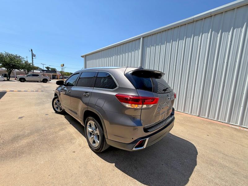 2017 Toyota Highlander VIN 5TDYZRFH0HS188103 COPART salvage auction — MINOR DENT/SCRATCHES, Ms - Certificate Of Title (P), sold $13,500 on 2026-07-23 (photo 3)