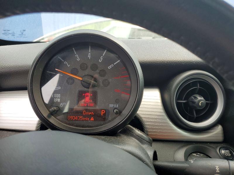 2015 Mini Cooper VIN WMWSX3C58FT773204 COPART salvage auction — MINOR DENT/SCRATCHES, MS - CERTIFICATE OF TITLE, sold $1,600 on 2026-08-04 (photo 9)
