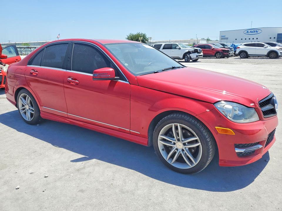2014 Mercedes-benz C-klasse VIN WDDGF4HB9EG242736 COPART salvage auction — MECHANICAL, OK - CERTIFICATE OF TITLE, sold $550 on 2026-08-12 (photo 4)