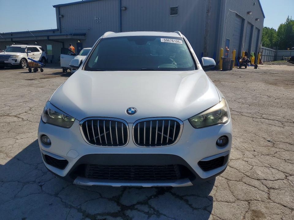 2018 BMW X1 VIN WBXHU7C31J3F04553 COPART salvage auction — NORMAL WEAR, Salvage Title, sold $30 on 2026-07-28 (photo 5)