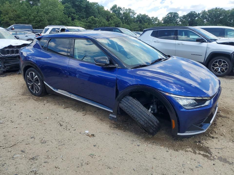 2024 Kia Ev6 VIN KNDC34LA3R5193518 COPART salvage auction — UNDERCARRIAGE, GA - CERTIFICATE OF TITLE, sold $7,800 on 2026-07-15 (photo 4)