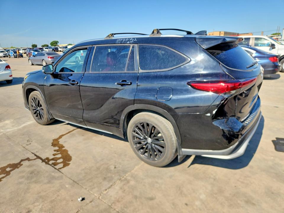 2023 Toyota Highlander VIN 5TDKDRAH6PS513797 COPART salvage auction — NORMAL WEAR, Tx - Certificate Of Title (P), sold $28,500 on 2026-07-29 (photo 2)