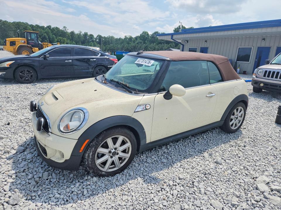 2011 Mini Cooper VIN WMWZP3C56BT249509 COPART salvage auction — NORMAL WEAR, Ga - Certificate Of Title, sold $575 on 2026-08-04 (photo 1)