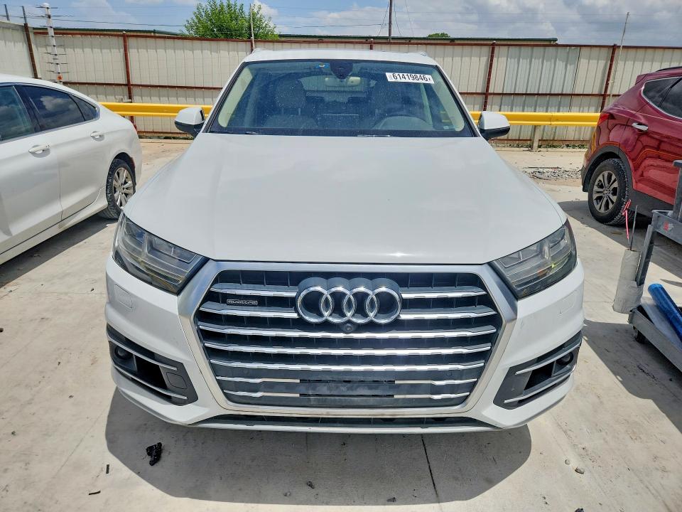 2017 Audi Q7 VIN WA1LAAF76HD004993 COPART salvage auction — MECHANICAL, TX - CERTIFICATE OF TITLE, sold $4,500 on 2026-07-28 (photo 5)