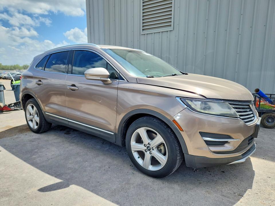 2018 Lincoln Mkc VIN 5LMCJ1C92JUL01706 COPART salvage auction — MINOR DENT/SCRATCHES, Tx - Cert Of Title-Rebuilt Salvage, sold $1,650 on 2026-07-08 (photo 4)