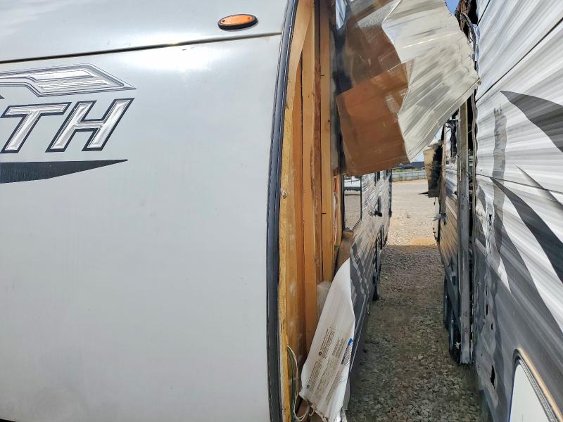 2020 Frrv VIN 4X4TSFZ21LC021015 COPART salvage auction — ALL OVER, UT - SALVAGE CERTIFICATE, sold $600 on 2026-07-30 (photo 8)