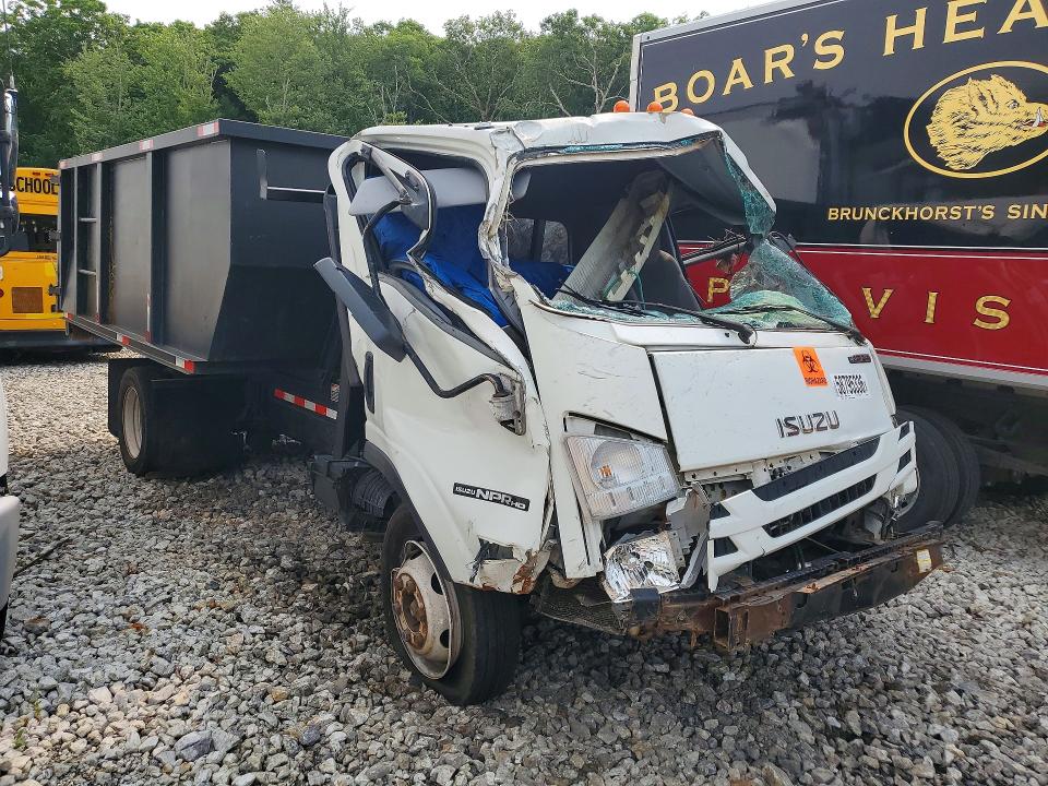 2017 Isuzu Npr VIN 54DC4W1C7HS803722 COPART salvage auction — FRONT END, Ma - Cert Of Title-Salvage, sold $600 on 2026-07-22 (photo 4)