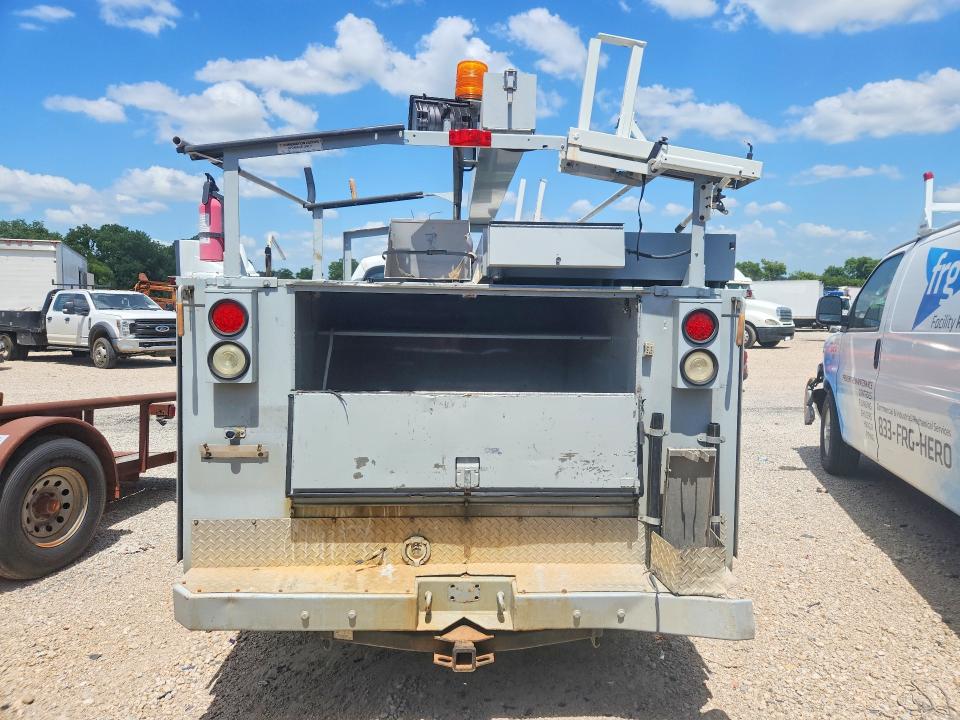 2008 Ford F-350 VIN 1FDSF30598EC32868 COPART salvage auction — MINOR DENT/SCRATCHES, Tx - Certificate Of Title, sold $325 on 2026-07-09 (photo 6)
