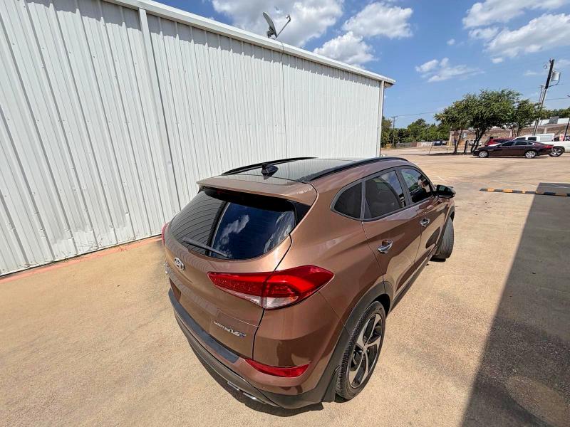 2016 Hyundai Tucson VIN KM8J33A29GU142357 COPART salvage auction — MINOR DENT/SCRATCHES, TX - CERTIFICATE OF TITLE (P), sold $3,000 on 2026-07-27 (photo 4)