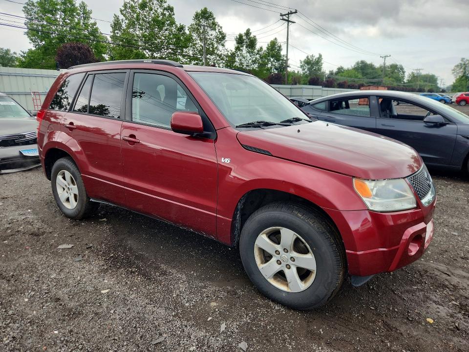 2006 Suzuki Grand vitara VIN JS3TD944764102143 COPART salvage auction — NORMAL WEAR, Ny - Certificate Of Title, sold $525 on 2026-07-28 (photo 4)