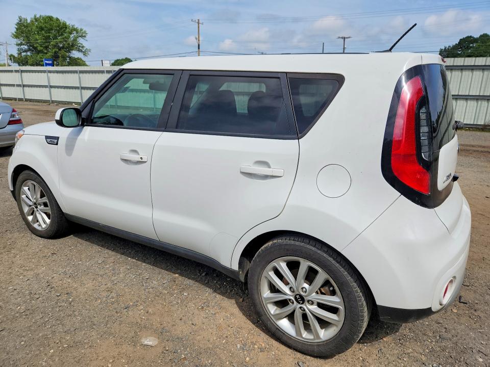 2018 Kia Soul VIN KNDJP3A58J7904120 COPART salvage auction — MINOR DENT/SCRATCHES, La - Certificate Of Title, sold $350 on 2026-07-30 (photo 2)