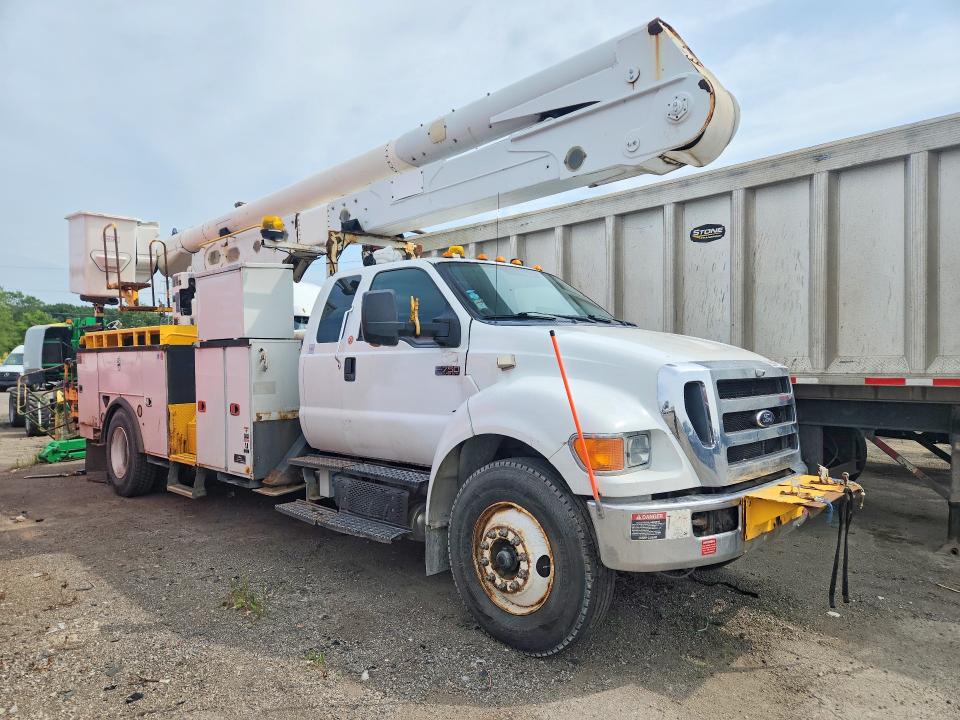 2012 Ford F-750 VIN 3FRXX7FK4CV338706 COPART salvage auction — MECHANICAL, Mi - Certificate Of Title, sold $1,550 on 2026-09-15 (photo 4)