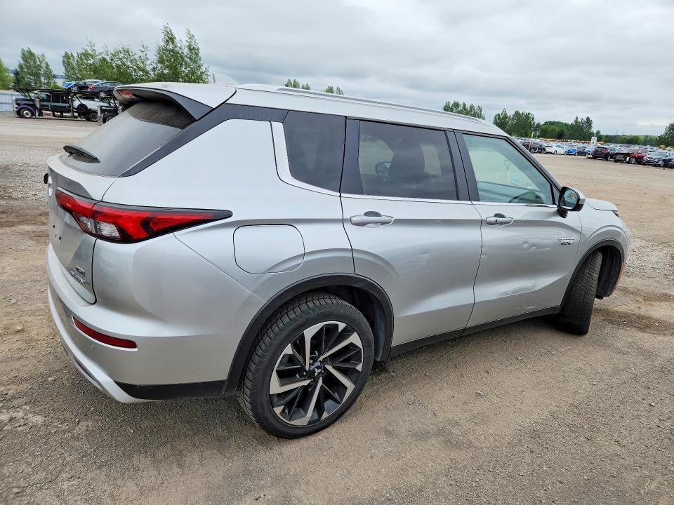 2024 Mitsubishi Outlander VIN JA4T5VA93RZ623656 COPART salvage auction — FRONT END, ON - PERMIT NO BRAND - UNFIT, sold $5,800 on 2026-07-28 (photo 3)