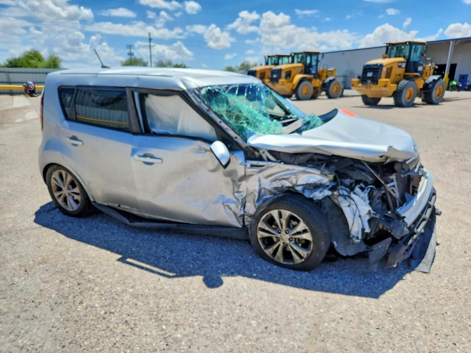 2015 Kia Soul VIN KNDJP3A58F7801979 COPART salvage auction — SIDE, Az - Cert Of Title - Salvage, sold $300 on 2026-07-31 (photo 4)