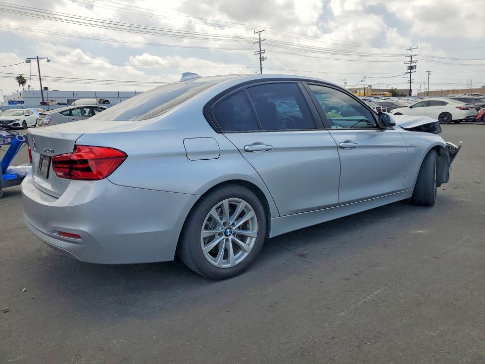 2018 BMW VIN WBA8A9C52JAH14879 COPART salvage auction — FRONT END, Ca - Salvage Certificate, sold $2,750 on 2026-08-03 (photo 3)