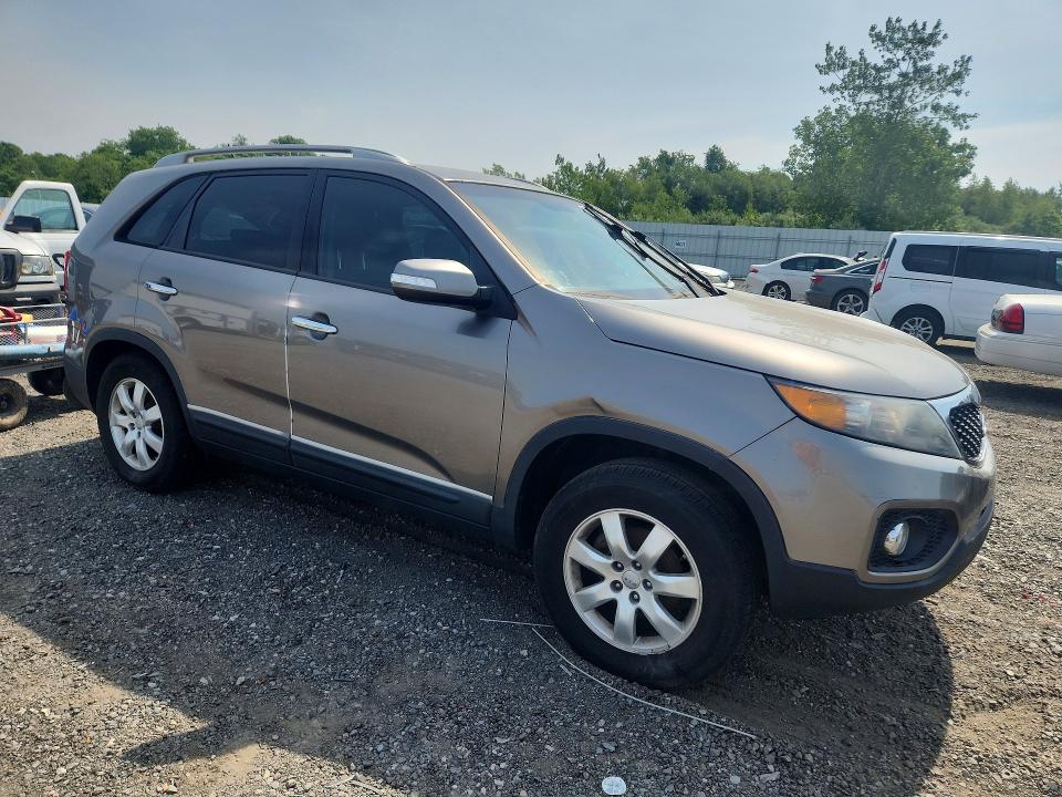 2013 Kia Sorento VIN 5XYKT3A6XDG416772 COPART salvage auction — MECHANICAL, Ma - Certificate Of Title, sold $675 on 2026-07-22 (photo 4)