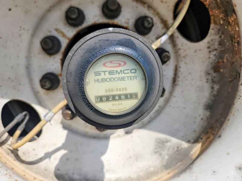 2019 Hytr VIN 3H3V532CXKR456027 COPART salvage auction — MINOR DENT/SCRATCHES, AZ - CERT OF TITLE - SALVAGE, sold $7,700 on 2026-07-30 (photo 8)
