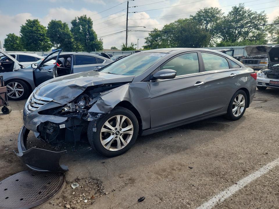 2013 Hyundai VIN 5NPEC4AC4DH686064 COPART salvage auction — FRONT END, Oh - Cert Of Title-Salvage, sold $350 on 2026-07-15 (photo 1)