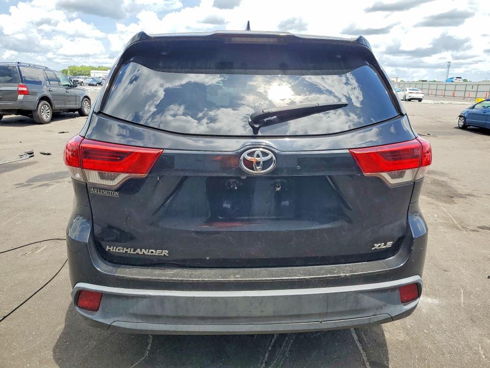 2018 Toyota VIN 5TDKZRFH8JS547404 COPART salvage auction — MECHANICAL, Salvage Title, sold $7,500 on 2026-07-13 (photo 6)