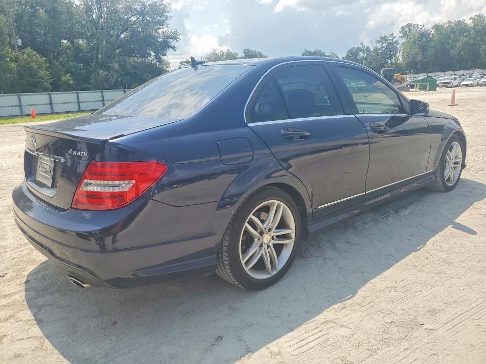 2014 Mercedes-benz C-klasse VIN WDDGF8AB1EA891709 COPART salvage auction — UNDERCARRIAGE, Fl - Certificate Of Destruction, sold $2,100 on 2026-08-11 (photo 3)