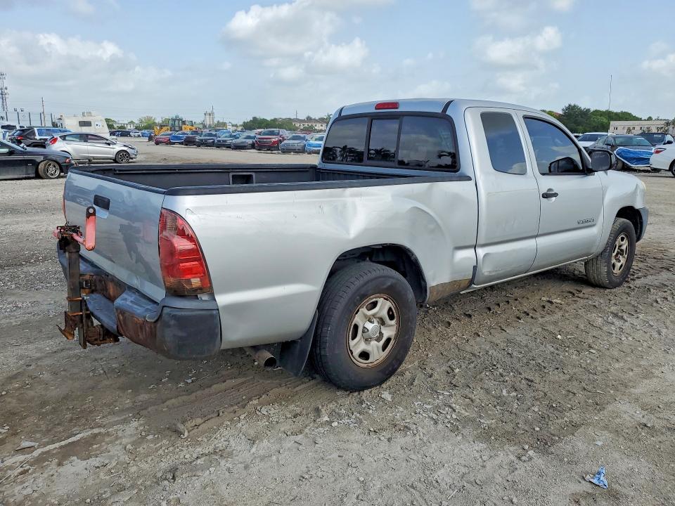 2008 Toyota Tacoma VIN 5TETX22N78Z549428 COPART salvage auction — MINOR DENT/SCRATCHES, FL - CERTIFICATE OF TITLE, sold $4,300 on 2026-07-31 (photo 3)