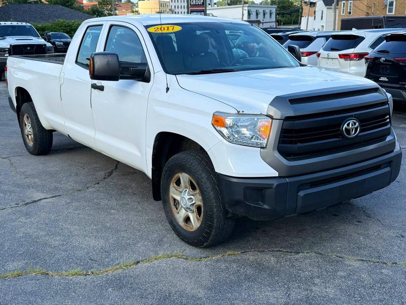 2017 Toyota Tundra VIN 5TFCY5F14HX021388 COPART salvage auction — MINOR DENT/SCRATCHES, Vt - Certificate Of Title (P), sold $9,400 on 2026-07-21 (photo 4)
